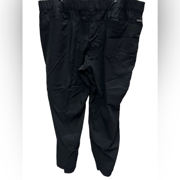 Light weight Columbia pants - Picture 3 of 3
